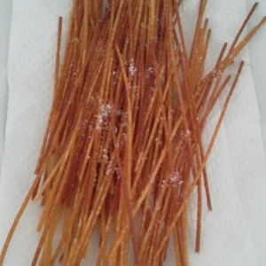 おやつやおつまみに 揚げパスタ レシピ 作り方 By ひまわり 0158 楽天レシピ おやつやおつまみに 揚げパスタ レシピ 作り方 By ひまわり 0158 楽天レシピ
